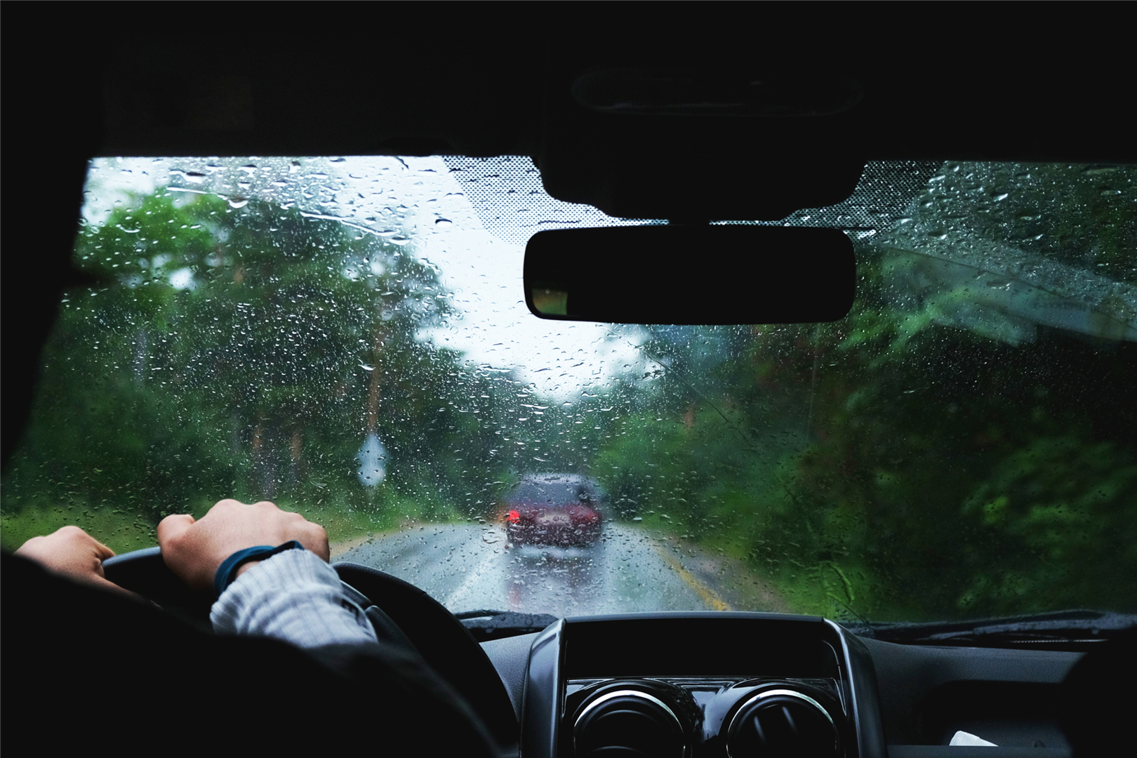 6 Tips for the Rainy Season From an Expert Auto Mechanic in Louisville, KY